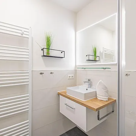 Fewo1846 - Strandresidenz Wassersleben Suedblick App 689 - Komfortables Mit Balkon Und Meerblick 哈里斯莱