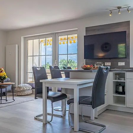 Fewo1846 - Strandresidenz Wassersleben Suedblick App 689 - Komfortables Mit Balkon Und Meerblick